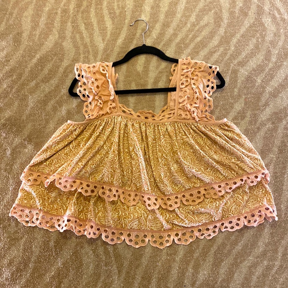 Anthropologie cropped boxy top